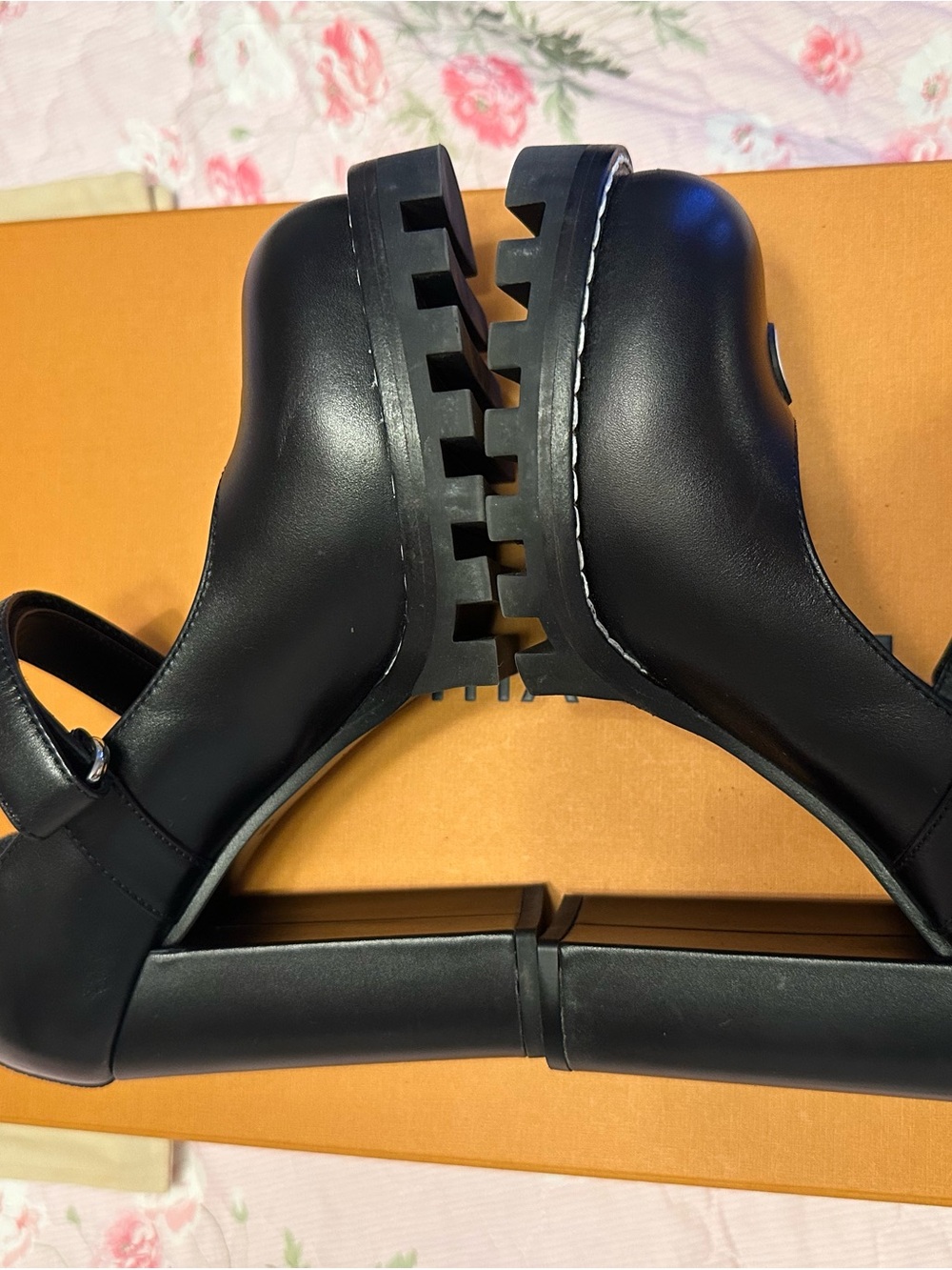 Louis Vuitton 💎💎 Star Trail Noir Mary Jane Lug Sole High Heels Pump RARE FIND - Picture 7 of 13